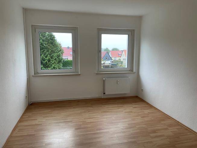 Etagenwohnung Oschersleben - 2 Zimmer, 43 m&sup2;, 250&euro; | Angebot:26799463