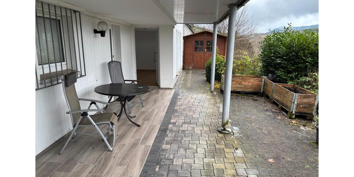 Attraktive Souterrain Wohnung als Domizil auf Zeit 2 zimmer