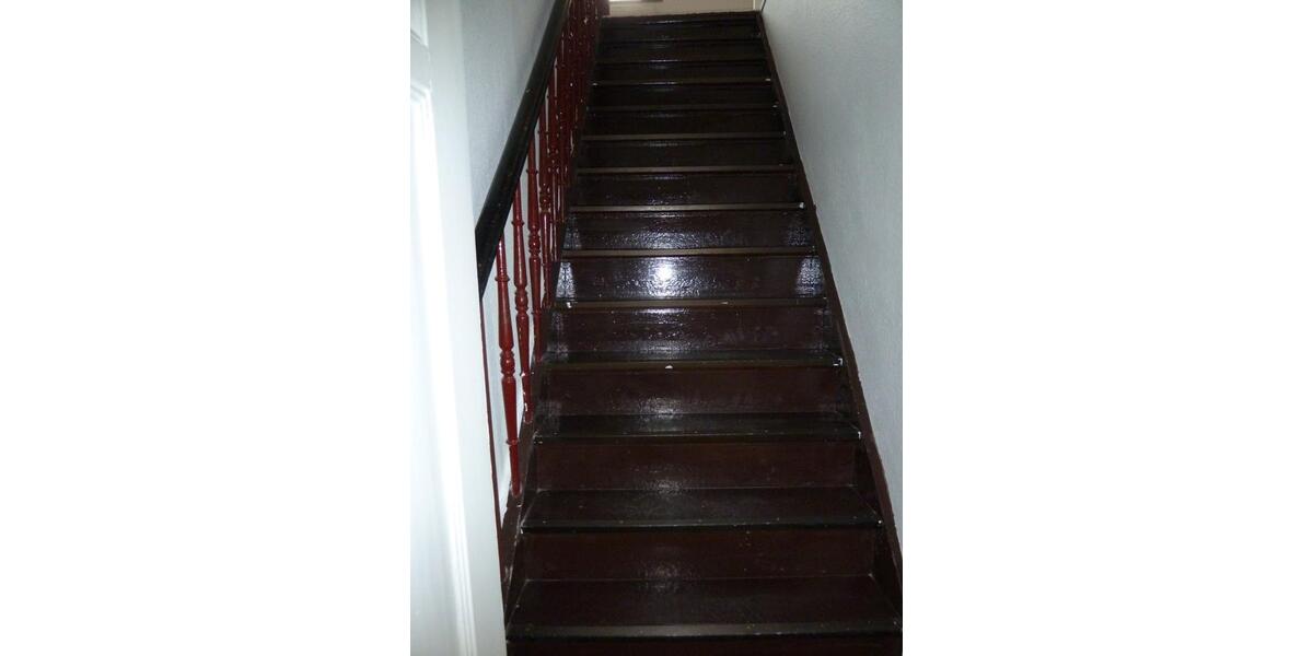 4,5 Zimmer Wohnung auch als Büro-bzw. Praxisfläche nutzbar 4.5 zimmer