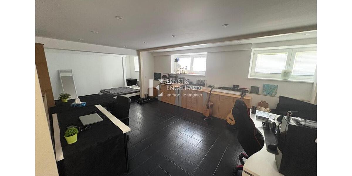 Gewerbeobjekt Kitzingen - 1.422&euro; | Angebot:25887151