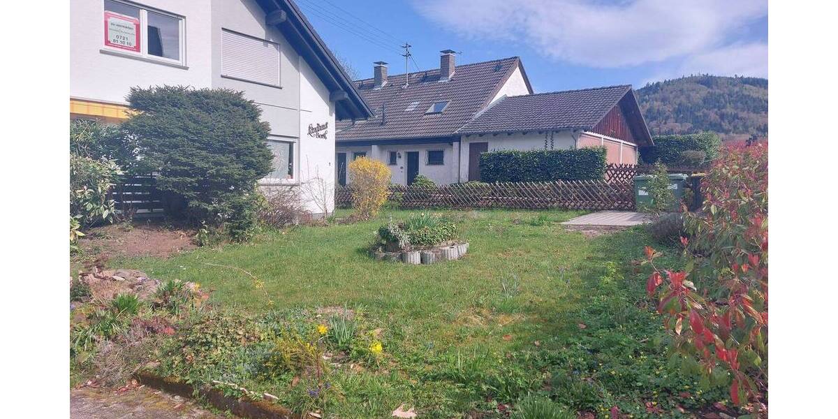 Etagenwohnung Bad Herrenalb Bernbach - 4 Zimmer, 90 m&sup2;, 810&euro; | Angebot:26187947