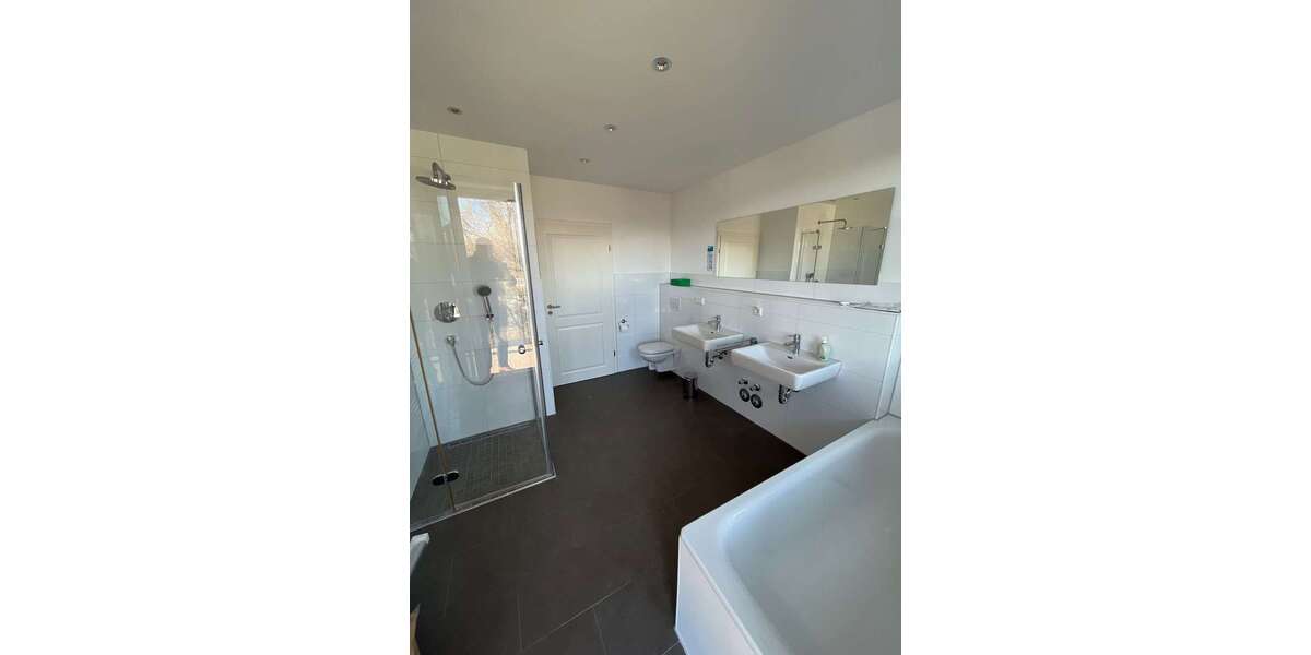 Etagenwohnung Kirchheim - 4 Zimmer, 97 m&sup2;, 1.240&euro; | Angebot:24754973