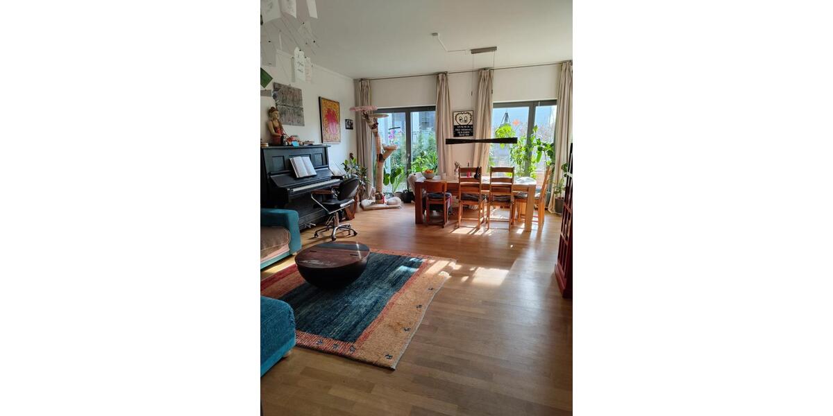 Etagenwohnung Schwerin Gartenstadt - 3 Zimmer, 96 m&sup2;, 1.485&euro; | Angebot:25856695