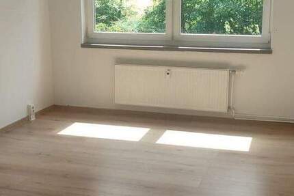 Wohnung Gröningen Großalsleben - 3 Zimmer, 64 m&sup2;, 320&euro; | Angebot:24807925