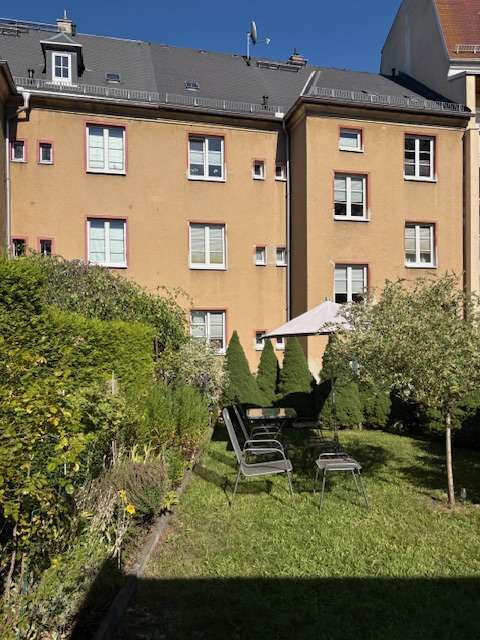 Wohnung zum Mieten in Crimmitschau 300 € 52 m² 2 zimmer
