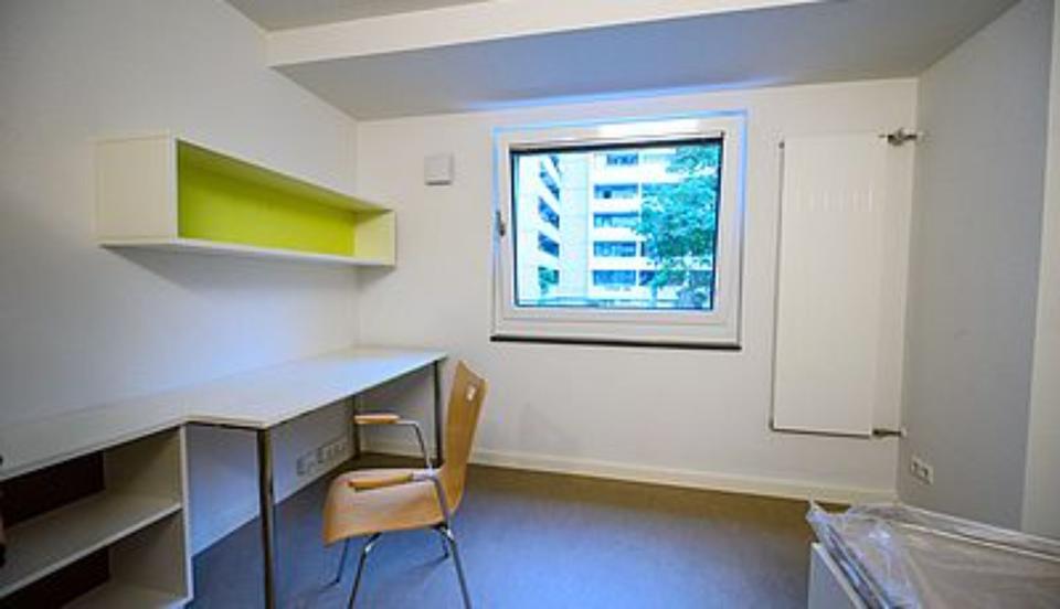 Privates Apartment mit Küche & Bad in Bonn – Verfügbar vom 19. Se