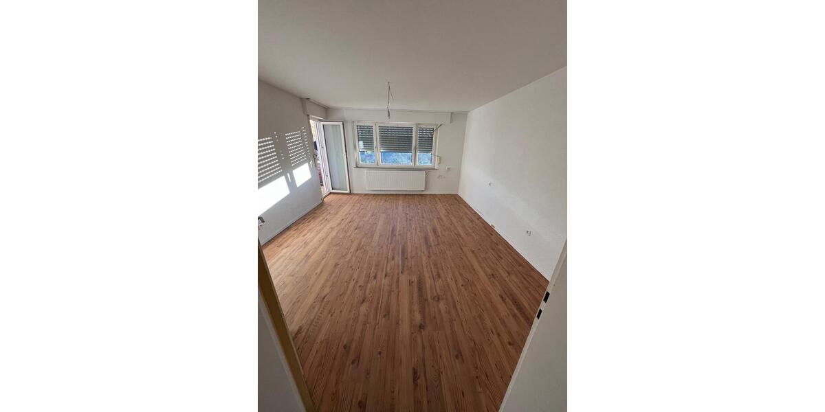 Etagenwohnung Baltmannsweiler - 4 Zimmer, 87 m&sup2;, 1.200&euro; | Angebot:26634518