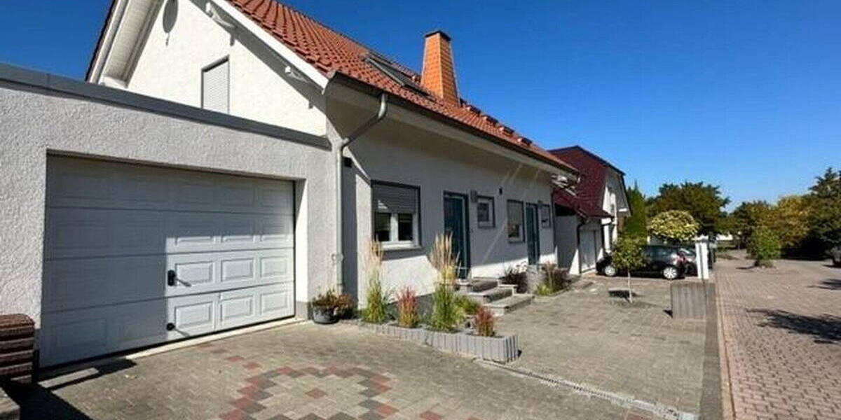 Doppelhaushälfte Wallertheim - 5 Zimmer, 180 m&sup2;, 1.650&euro; | Angebot:26048751