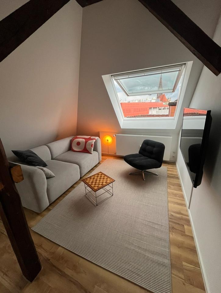 Möblierte Wohnung vom 17.10. - 09.11. zur Untermiete zimmer