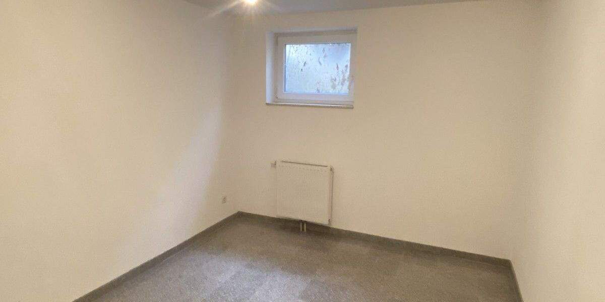 Mehrfamilienhaus, Wohnhaus Hamburg-Eißendorf Eißendorf - 6 Zimmer, 160 m&sup2;, 2.150&euro; | Angebot:25038193