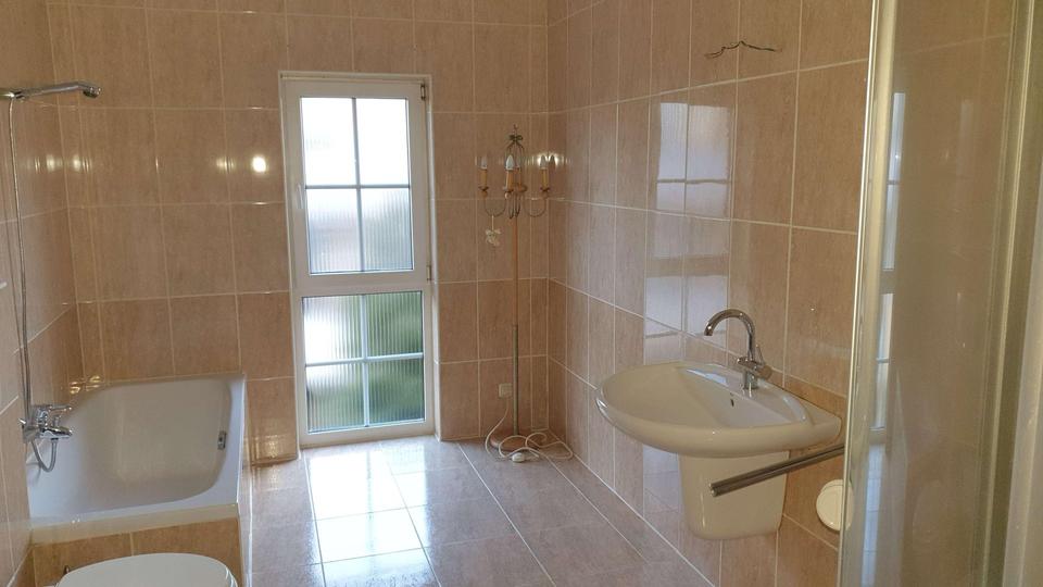 Dachgeschoßwohnung Langgöns - 3 Zimmer, 120 m&sup2;, 950&euro; | Angebot:26646129