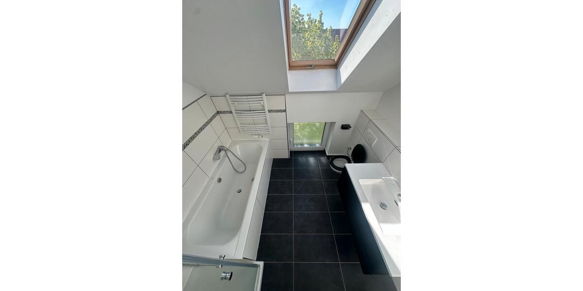 Etagenwohnung Magdeburg Alt Olvenstedt - 3 Zimmer, 90 m&sup2;, 1.000&euro; | Angebot:26463262