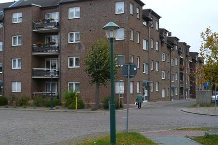 schöne 2-Raum Whg. in Demmin in ruhiger, schöner Wohnanlage 2 zimmer