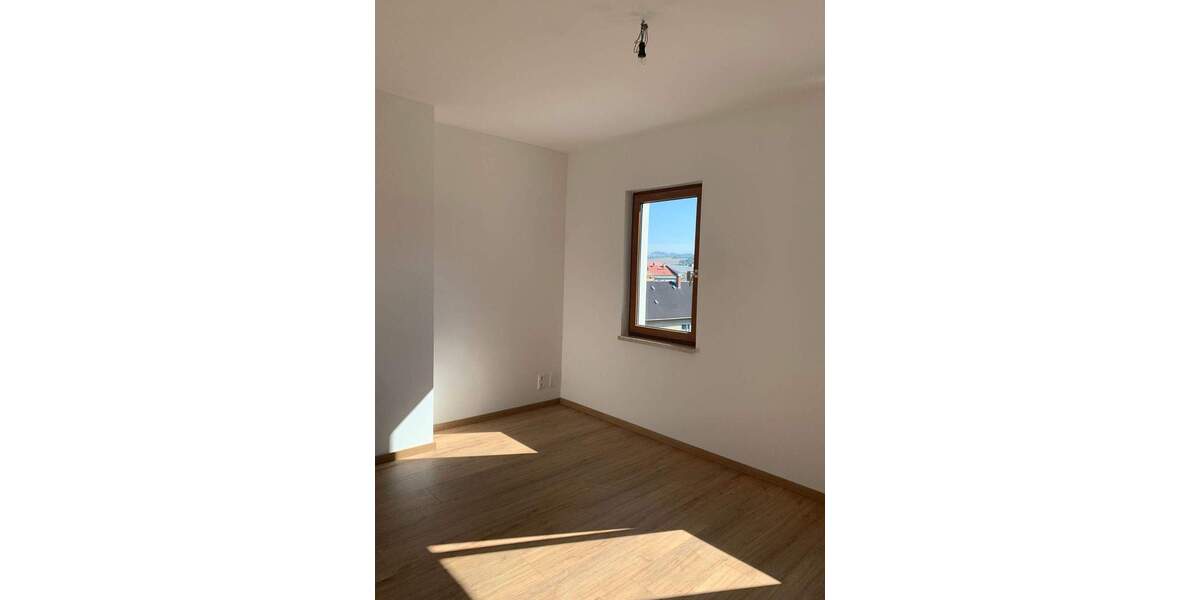 Etagenwohnung Saalfeld/Saale Saalfeld - 5 Zimmer, 133 m&sup2;, 1.130&euro; | Angebot:25736948