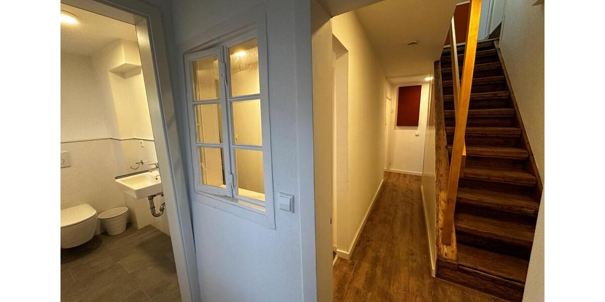 Wohnen auf Zeit Esslingen am Neckar - 4 Zimmer, 90 m&sup2;, 550&euro; | Angebot:23732599