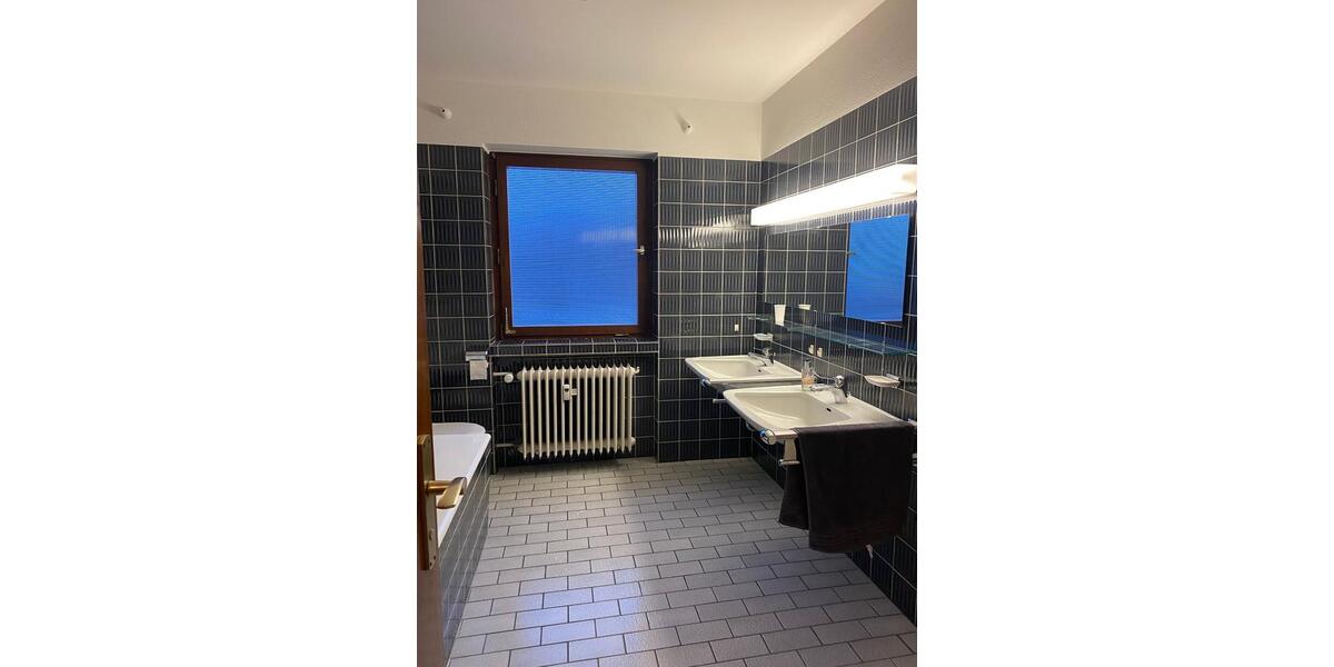 Wohnen auf Zeit Tübingen - 1 Zimmer, 14 m&sup2;, 500&euro; | Angebot:26494994