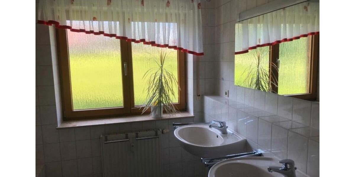 Dachgeschoßwohnung Seewald - 4 Zimmer, 116 m&sup2;, 900&euro; | Angebot:26403096