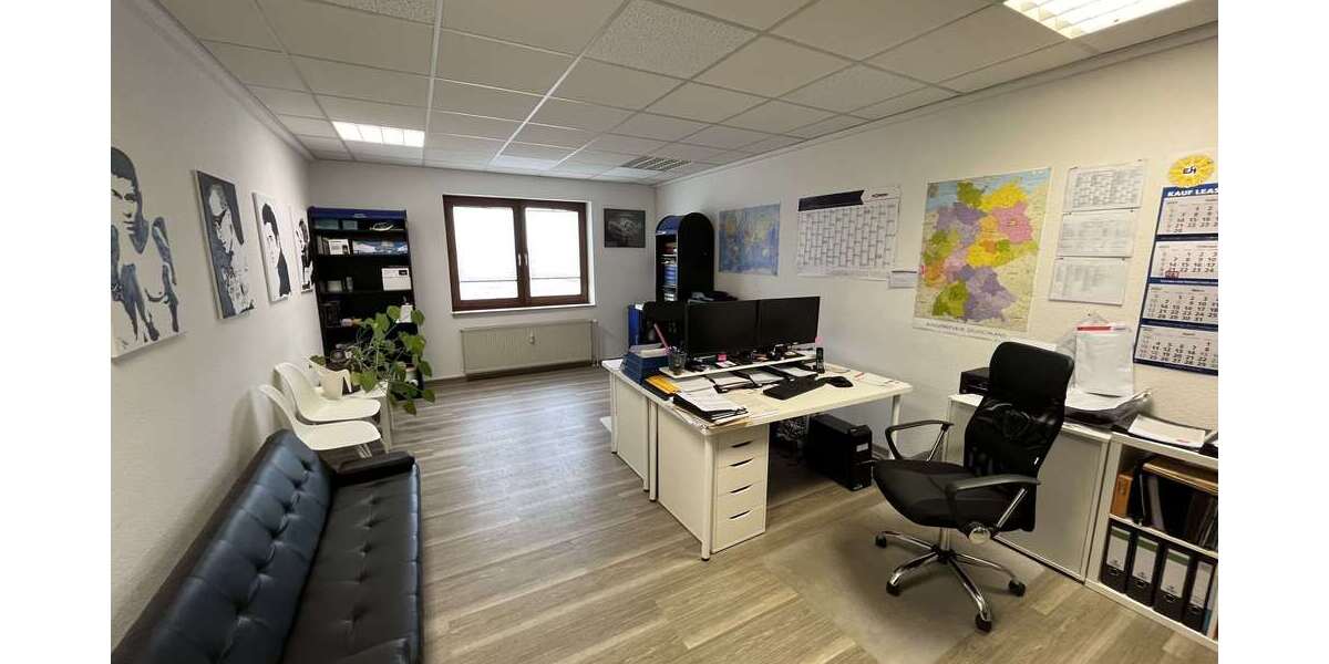Geräumige Büro-Praxiseinheit im Ried-Center zimmer