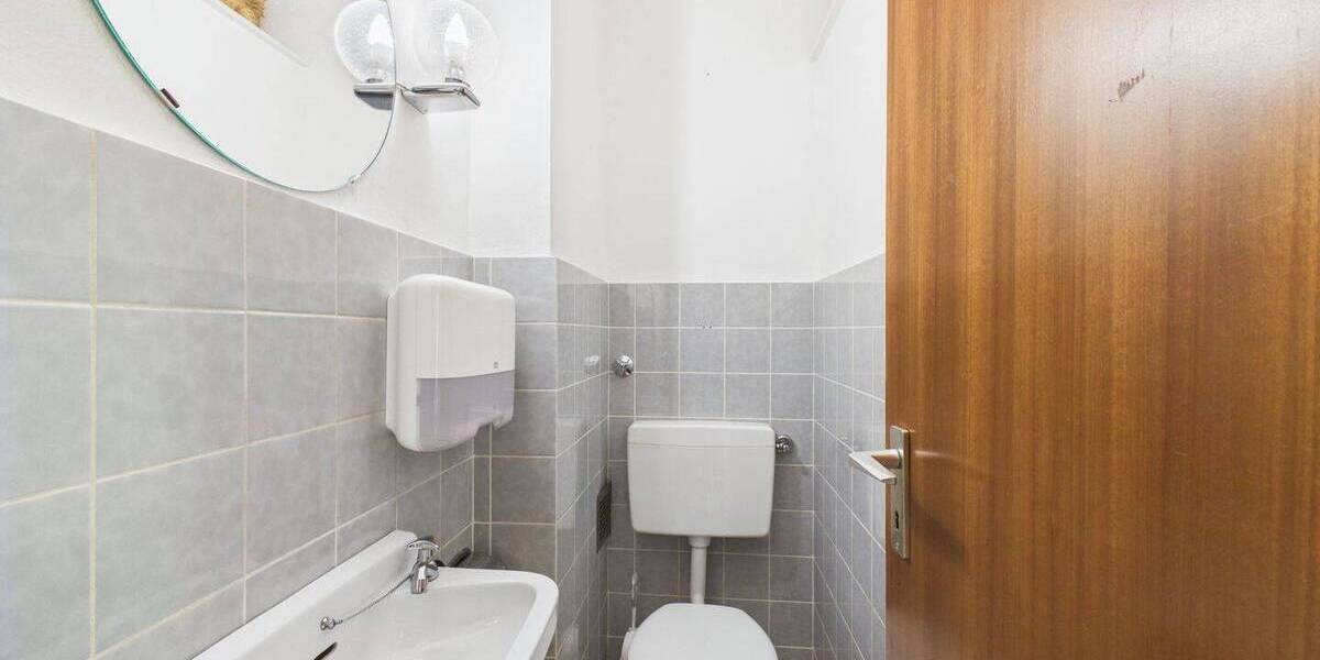 Etagenwohnung Cuxhaven - 3 Zimmer, 129 m&sup2;, 1.050&euro; | Angebot:26568993