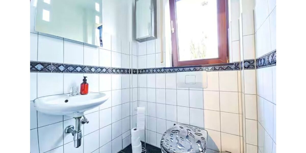 2-Zimmer-Wohnung mit Wintergarten im Rodgebiet Pforzheim zu vermieten - Etagenwohnung Pforzheim Südweststadt | Angebot:26714090