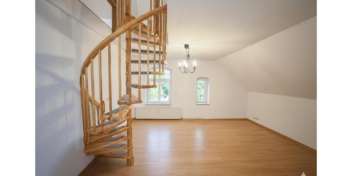 Frisch renovierte Maisonette Wohnung in Plauer Hagen auf großem Grundstück 2 zimmer