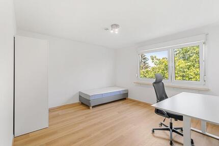 Bright, cozy, partially furnished shared room (17 sqm) 1 zimmer