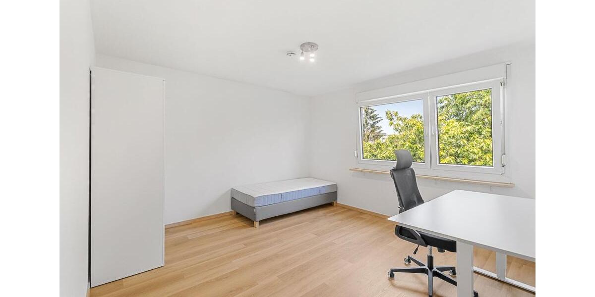 Bright, cozy, partially furnished shared room (17 sqm) 1 zimmer