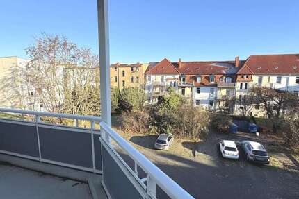 Wohnung zum Mieten in Magdeburg 355 € 61.85 m² 2 zimmer