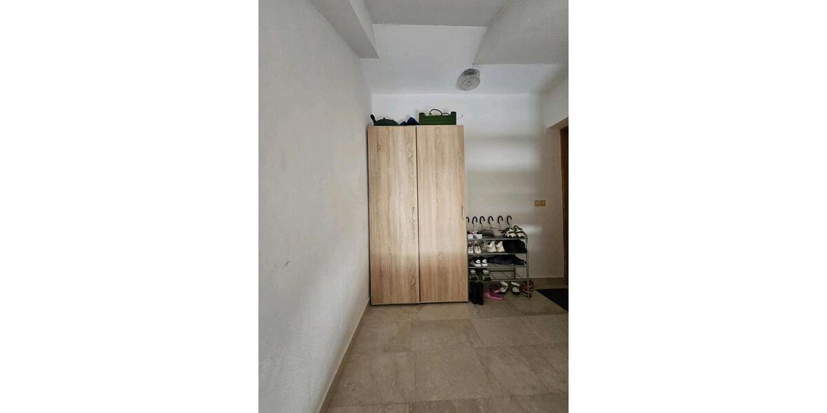 Dachgeschoßwohnung Deggendorf - 3 Zimmer, 65 m&sup2;, 750&euro; | Angebot:26635416