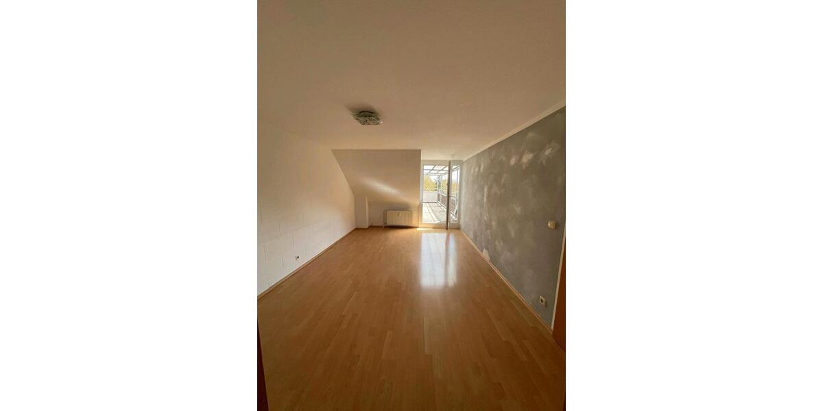Etagenwohnung Saarlouis - 4 Zimmer, 105 m&sup2;, 900&euro; | Angebot:26096755