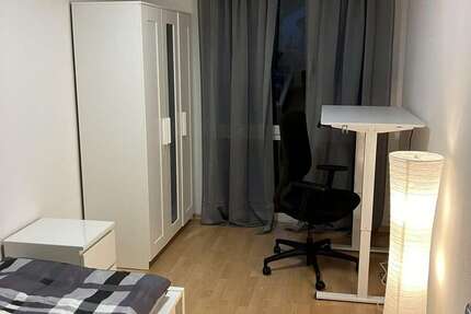 Zimmer Leinfelden - 7 Zimmer, 490&euro; | Angebot:26032785