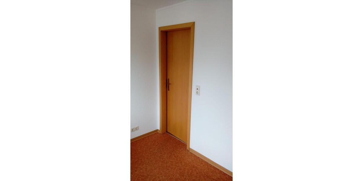Dachgeschoßwohnung Demmin - 2.5 Zimmer, 53 m&sup2;, 370&euro; | Angebot:26588138