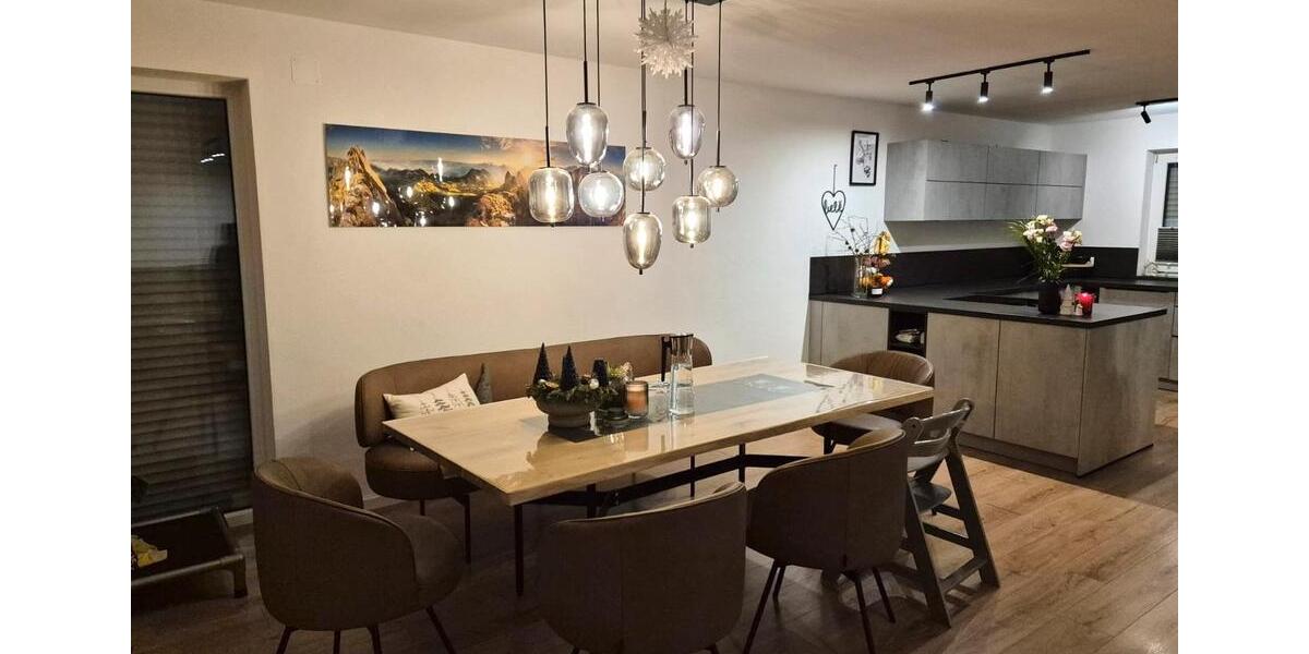 Doppelhaushälfte Mindelheim - 5 Zimmer, 170 m&sup2;, 2.150&euro; | Angebot:24107915