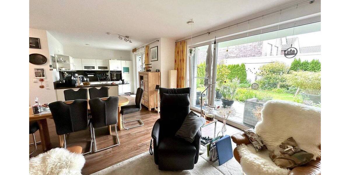 Etagenwohnung Hildesheim Ochtersum - 3 Zimmer, 105 m&sup2;, 1.250&euro; | Angebot:26830362