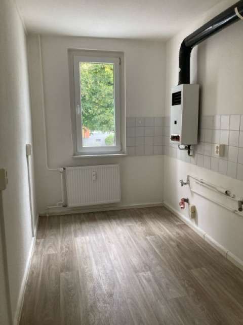 Wohnung zum Mieten in Bernburg (Saale) 263 € 46.8 m²