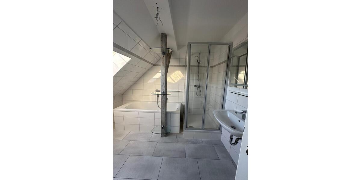 Dachgeschoßwohnung Radebeul - 2 Zimmer, 52 m&sup2;, 665&euro; | Angebot:26295522