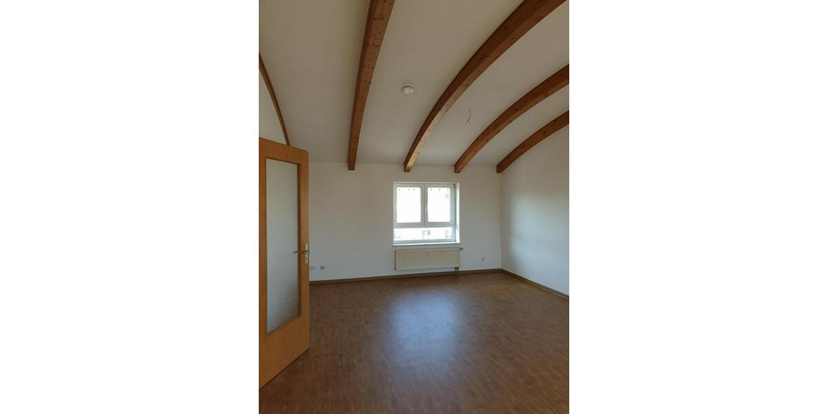 Schöne, helle Einraumwohnung 1 ZKB im Dachgeschoss mit Terrasse 1 zimmer