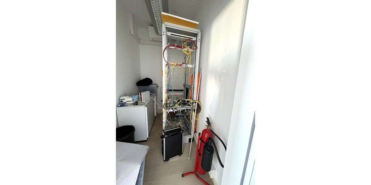 Sofort bezugsfertige Einzelbüros, Open Spaces oder Raum-Kombinationen mit moderner, hochwertiger Ausstattung - Gewerbeobjekt München Schwabing-Freimann | Angebot:26998882