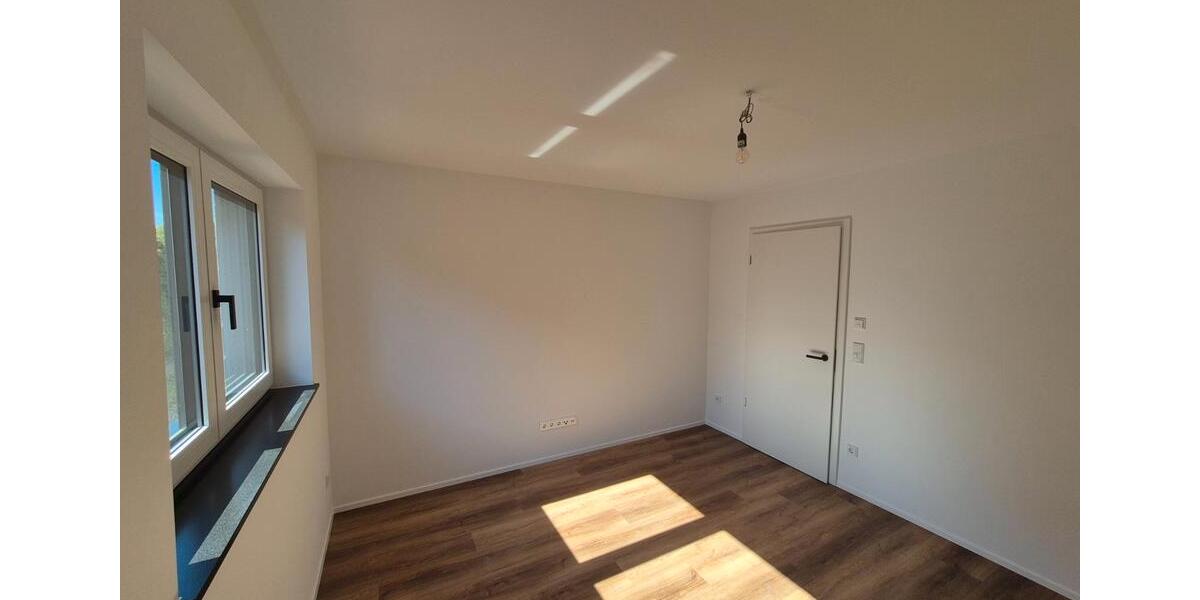 Erdgeschoßwohnung Elsenfeld - 2 Zimmer, 68 m&sup2;, 900&euro; | Angebot:26525680