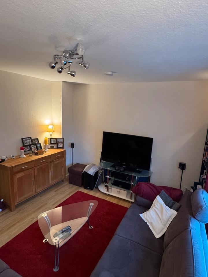 Ruhige moderne 50m2 Wohnung (1.OG) zur Zwischenmiete 2 zimmer