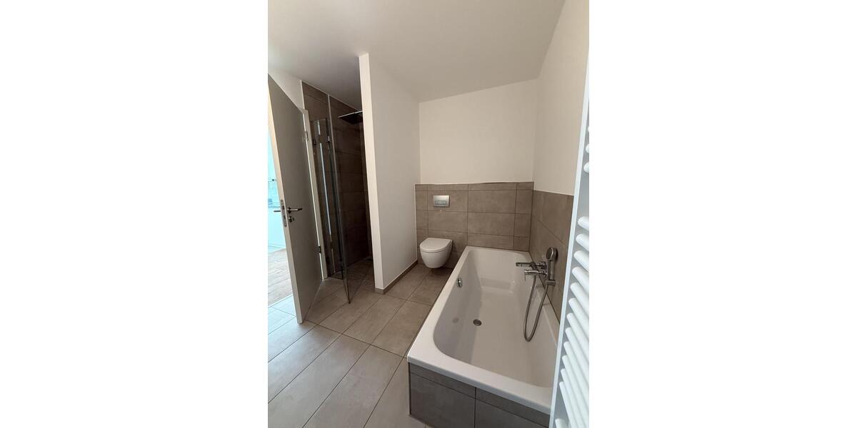 Etagenwohnung Schenefeld - 2.5 Zimmer, 105 m&sup2;, 1.569&euro; | Angebot:26186906