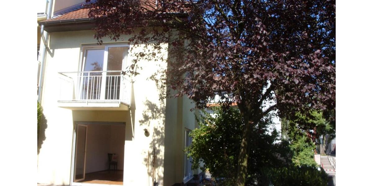 Doppelhaushälfte Eschborn - 4.5 Zimmer, 126 m&sup2;, 1.990&euro; | Angebot:26253882