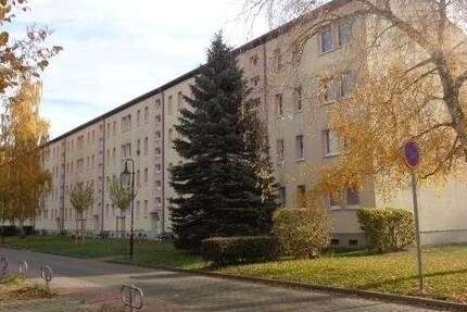 Wohnung zum Mieten in Braunsbedra 337 € 61.1 m² 3 zimmer