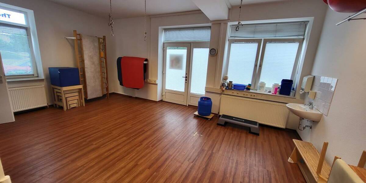 Gewerbeobjekt Bad Schwartau St. Lorenz Nord - 3.610&euro; | Angebot:25670261