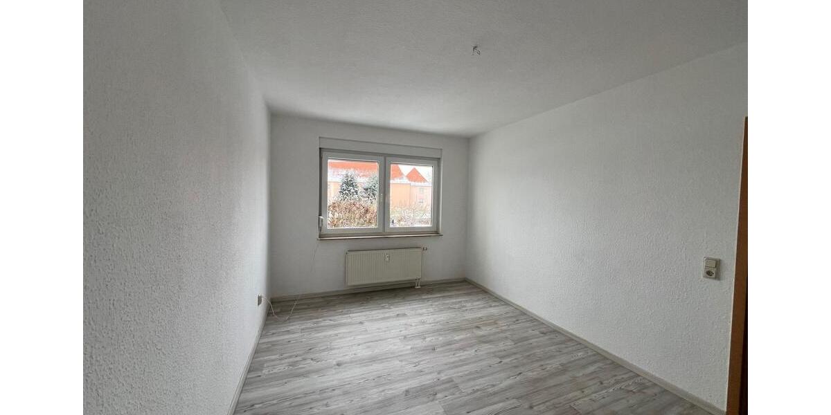 Erdgeschoßwohnung Aschersleben - 2 Zimmer, 73 m&sup2;, 475&euro; | Angebot:24846317