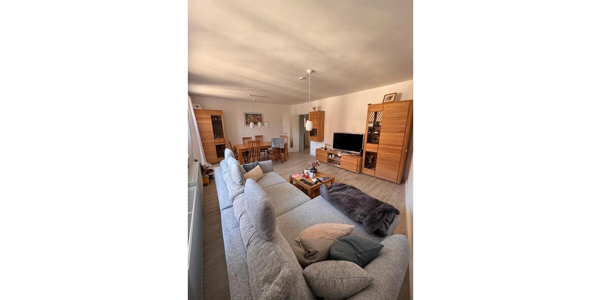 Etagenwohnung Salzwedel - 3 Zimmer, 80 m&sup2;, 850&euro; | Angebot:26348369