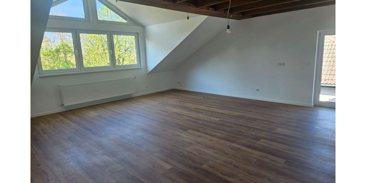 Großzügige, frisch sanierte 2-Zimmer-Wohnung mit Loggia und Blick ins Grüne - 2- Maintal | Angebot:26633749