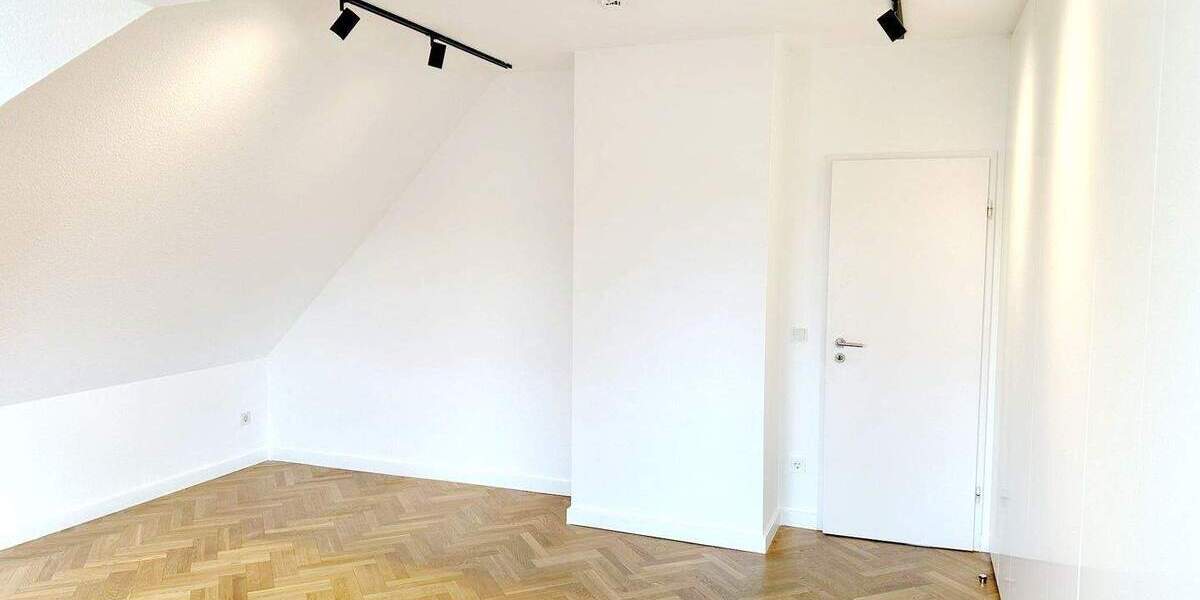 Etagenwohnung Nürnberg Maxfeld - 4 Zimmer, 174 m&sup2;, 2.575&euro; | Angebot:26017782