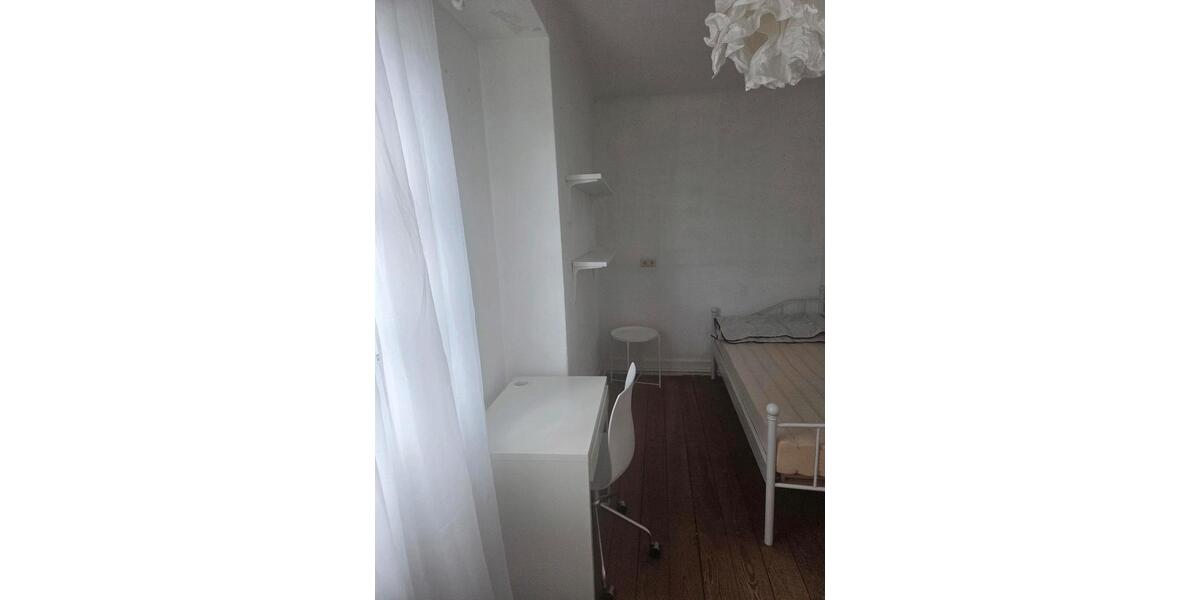 Etagenwohnung Tübingen - 1 Zimmer, 10 m&sup2;, 450&euro; | Angebot:26040711