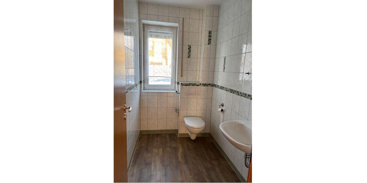 Etagenwohnung Burg (Spreewald) - 4 Zimmer, 95 m&sup2;, 1.532&euro; | Angebot:24745645